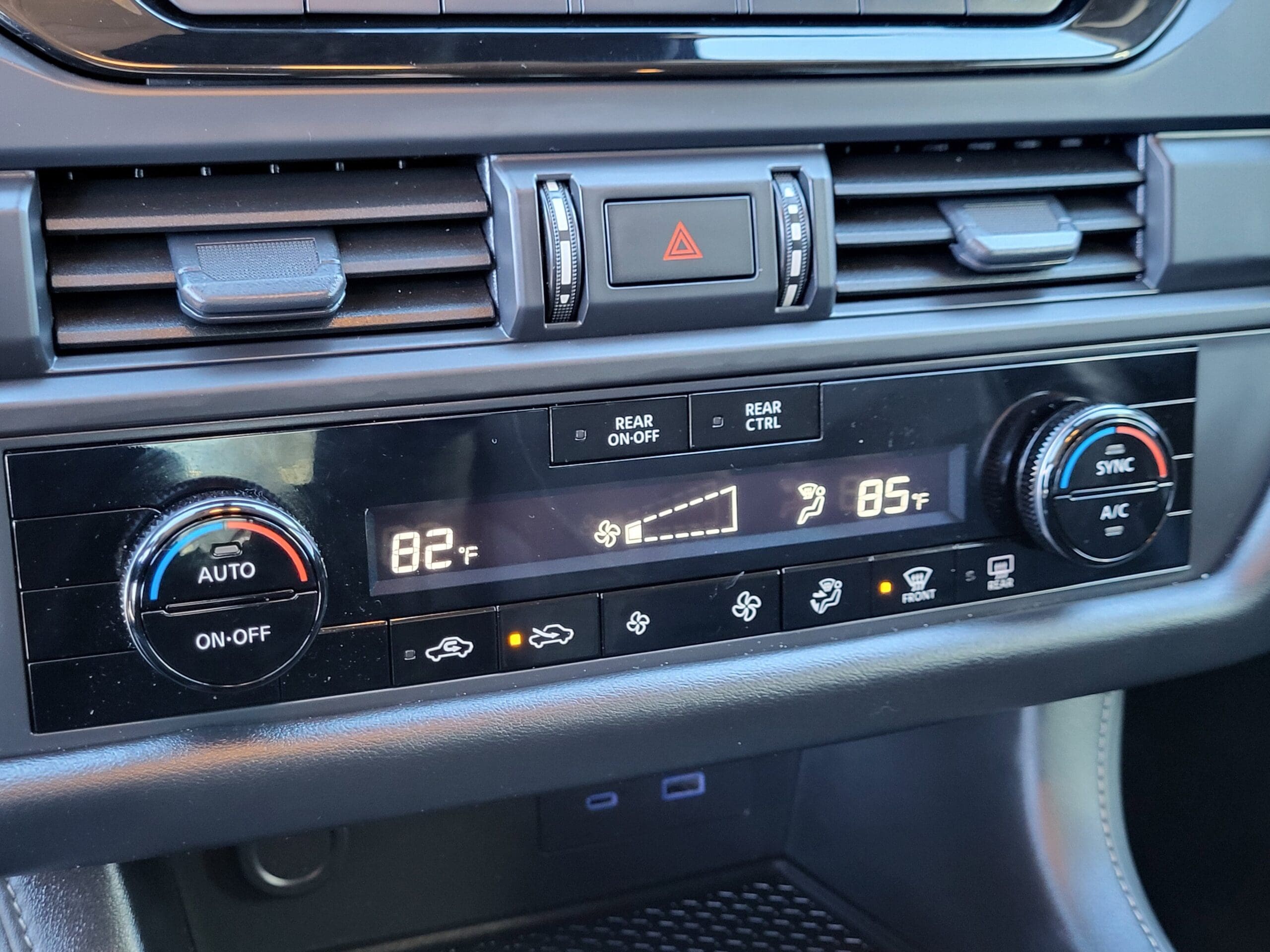 2024 Nissan Pathfinder - Image 26