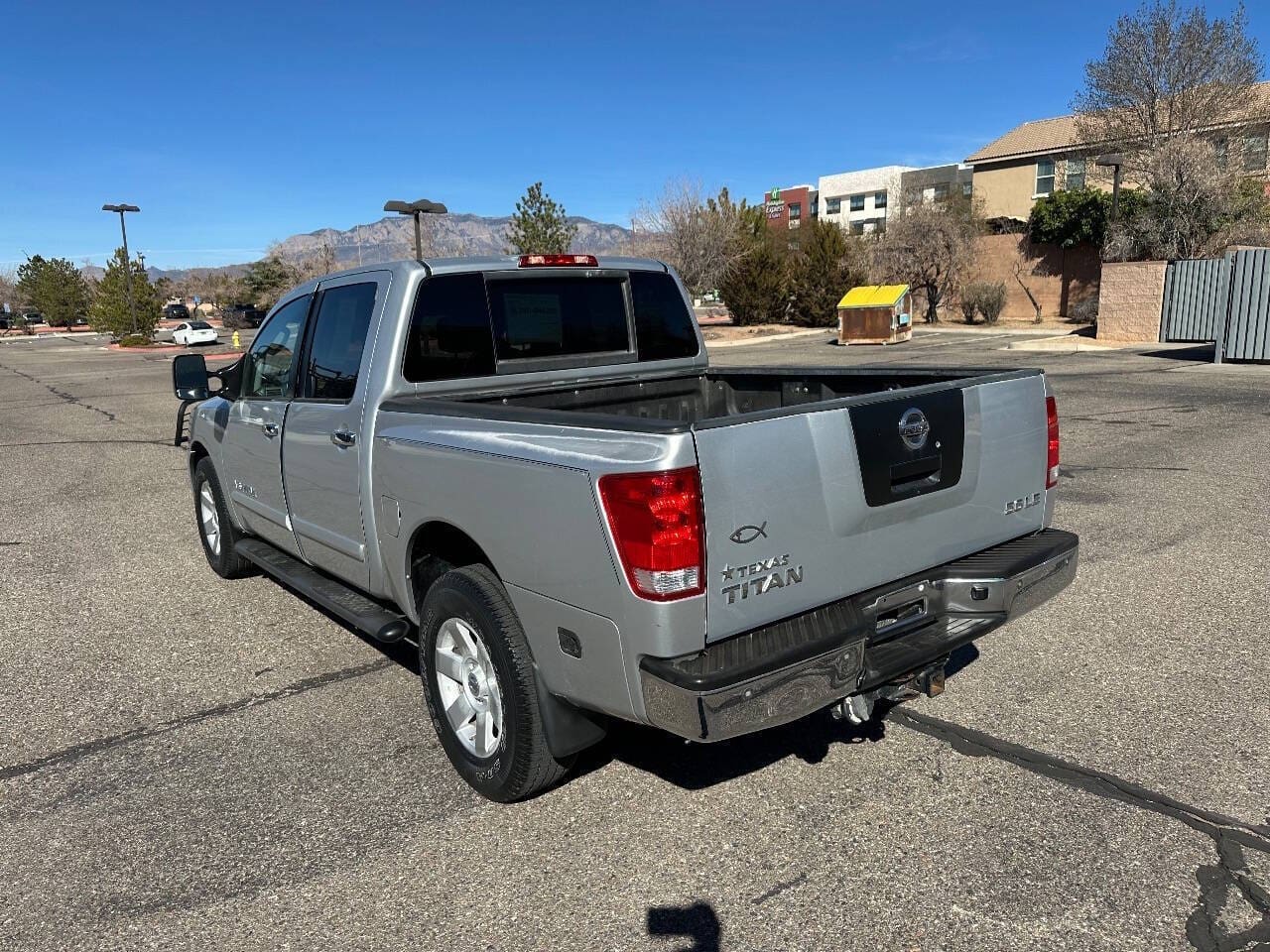 2007 Nissan Titan - Image 9