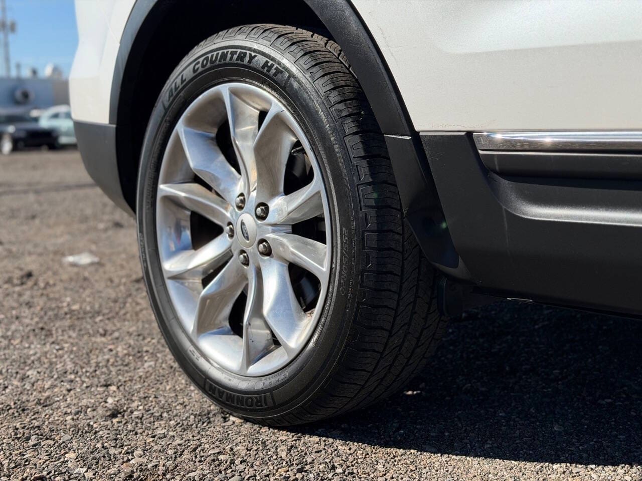 2014 Ford Explorer - Image 14