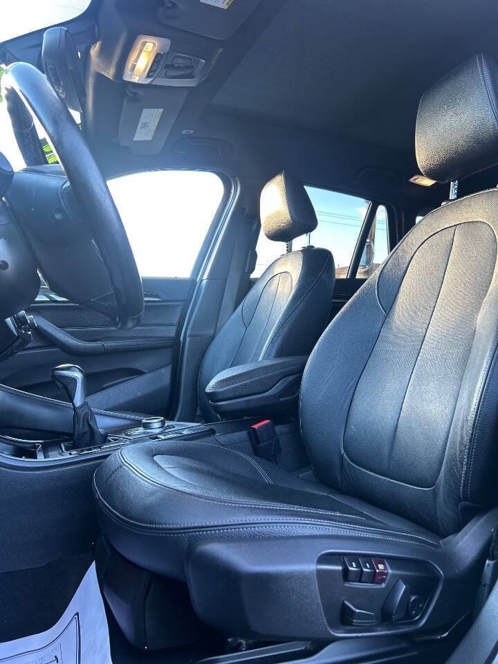 2017 BMW X1 - Image 7