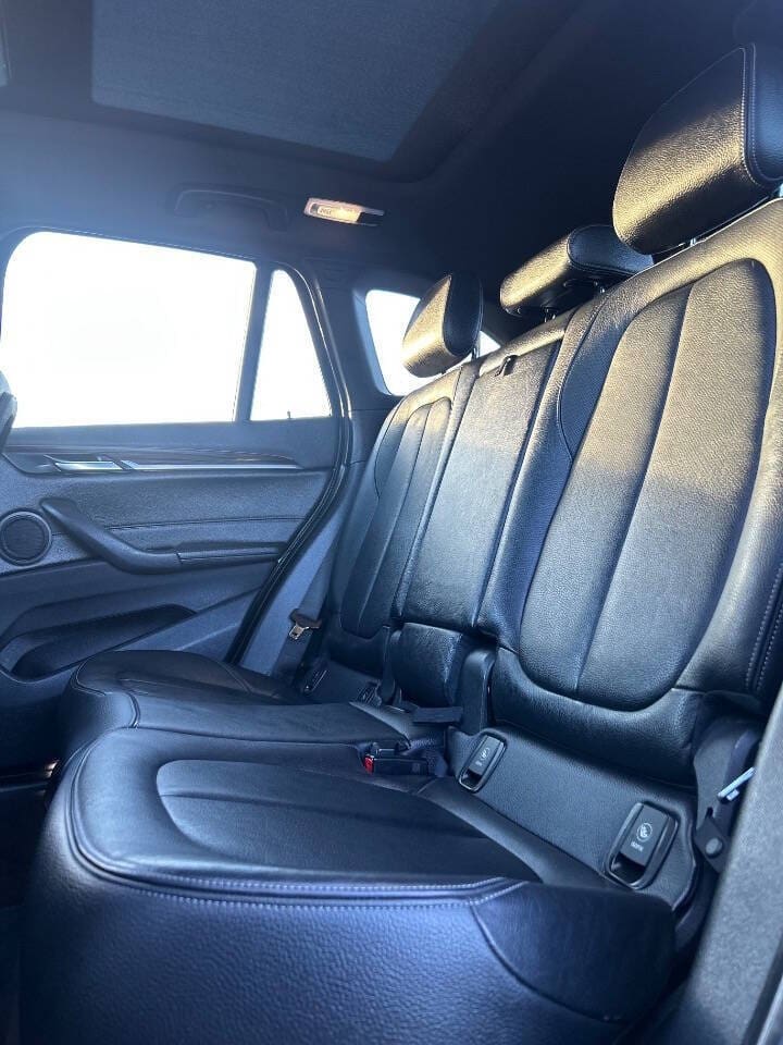 2017 BMW X1 - Image 10