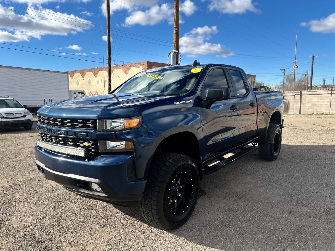 2019 Chevrolet Silverado 1500 - Image 2