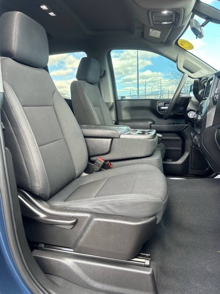 2019 Chevrolet Silverado 1500 - Image 12