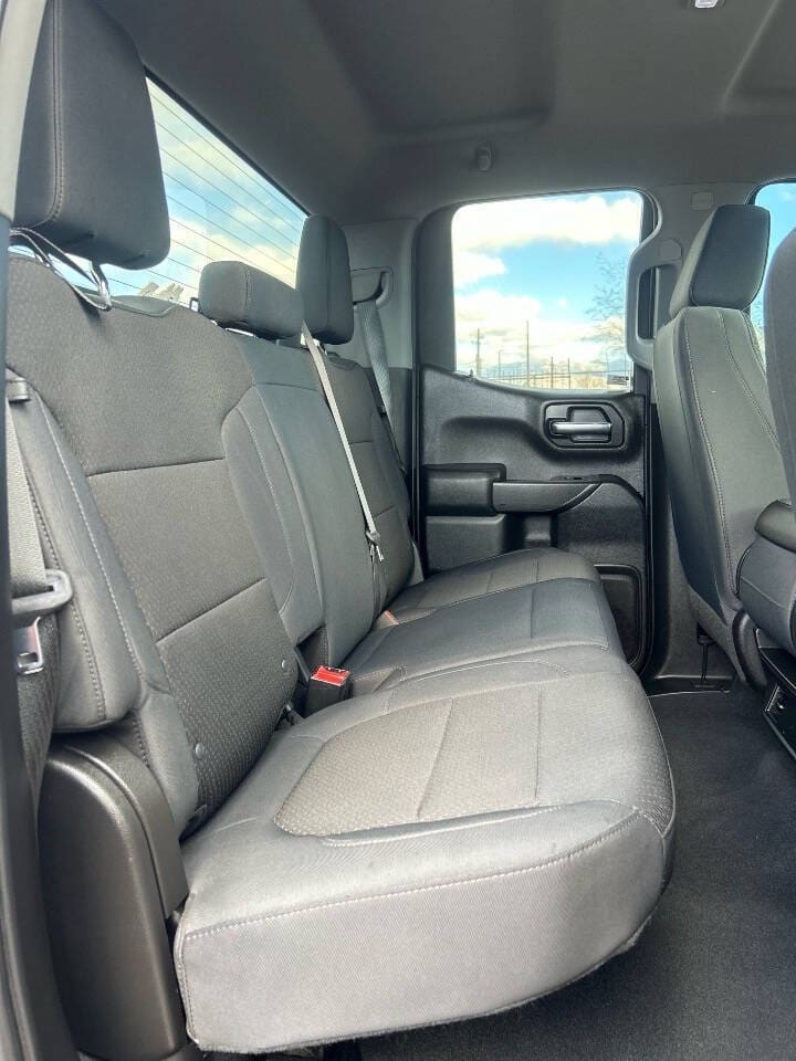 2019 Chevrolet Silverado 1500 - Image 13