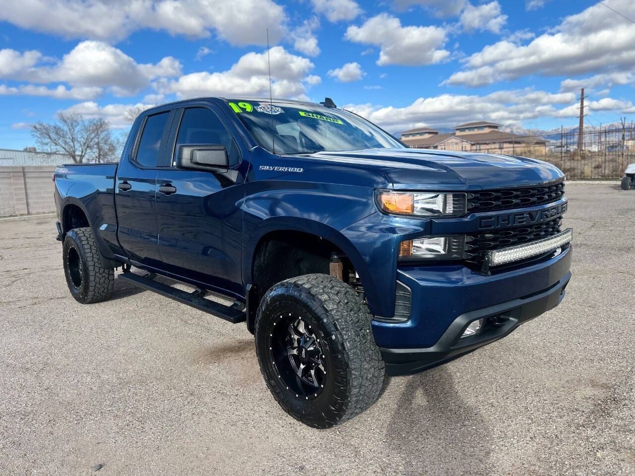 2019 Chevrolet Silverado 1500 - Image 4