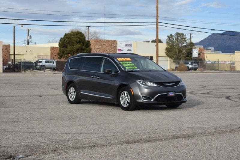 2020 Chrysler Pacifica - Image 5