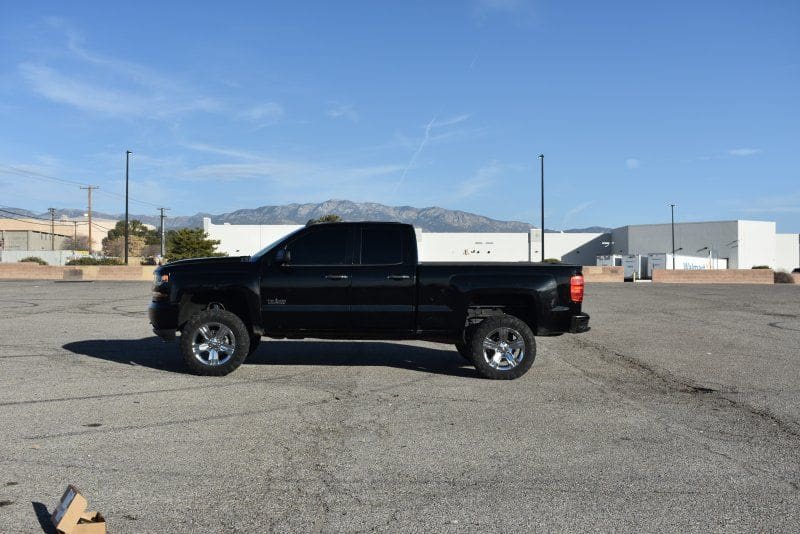 2018 Chevrolet Silverado 1500 - Image 4