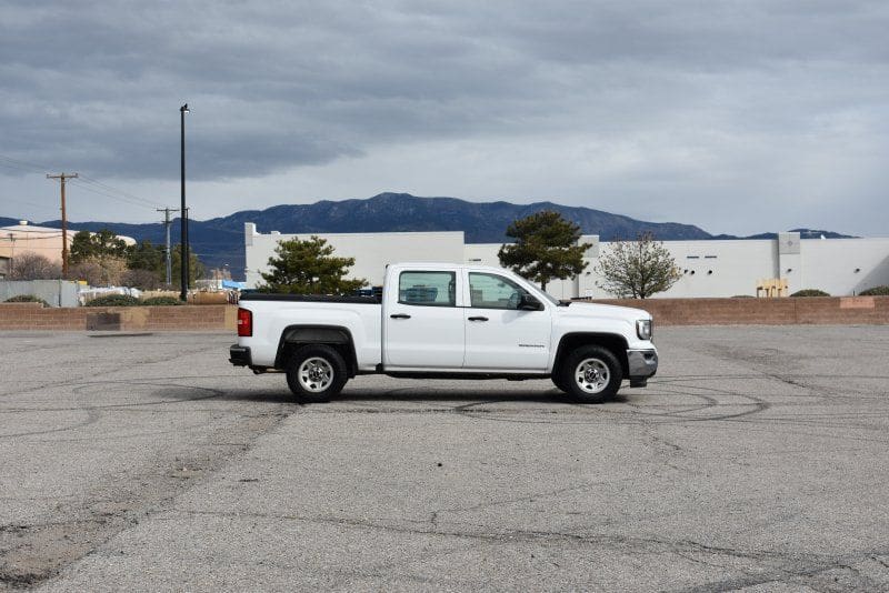 2017 GMC Sierra 1500 - Image 3