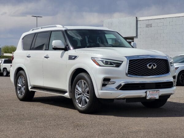 2024 INFINITI QX80