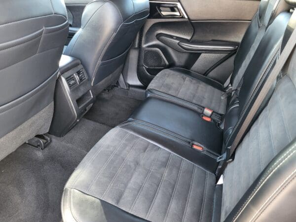 2024 Mitsubishi Outlander