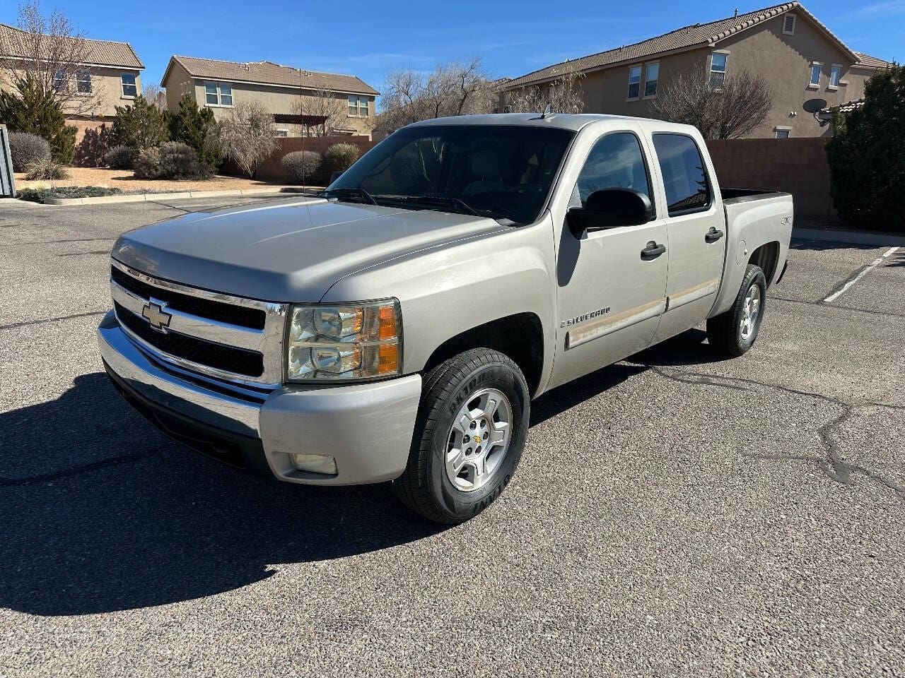 2008 Chevrolet Silverado 1500 - Image 2