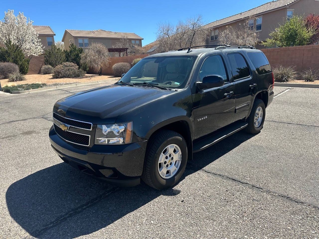 2013 Chevrolet Tahoe - Image 2