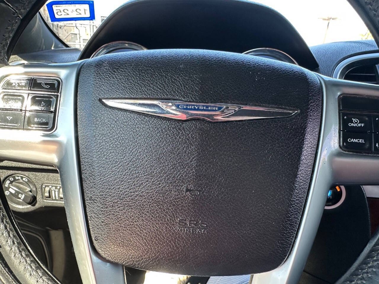 2013 Chrysler 300 - Image 13