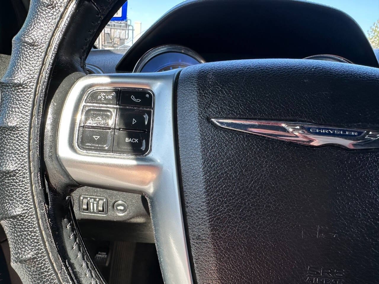 2013 Chrysler 300 - Image 14