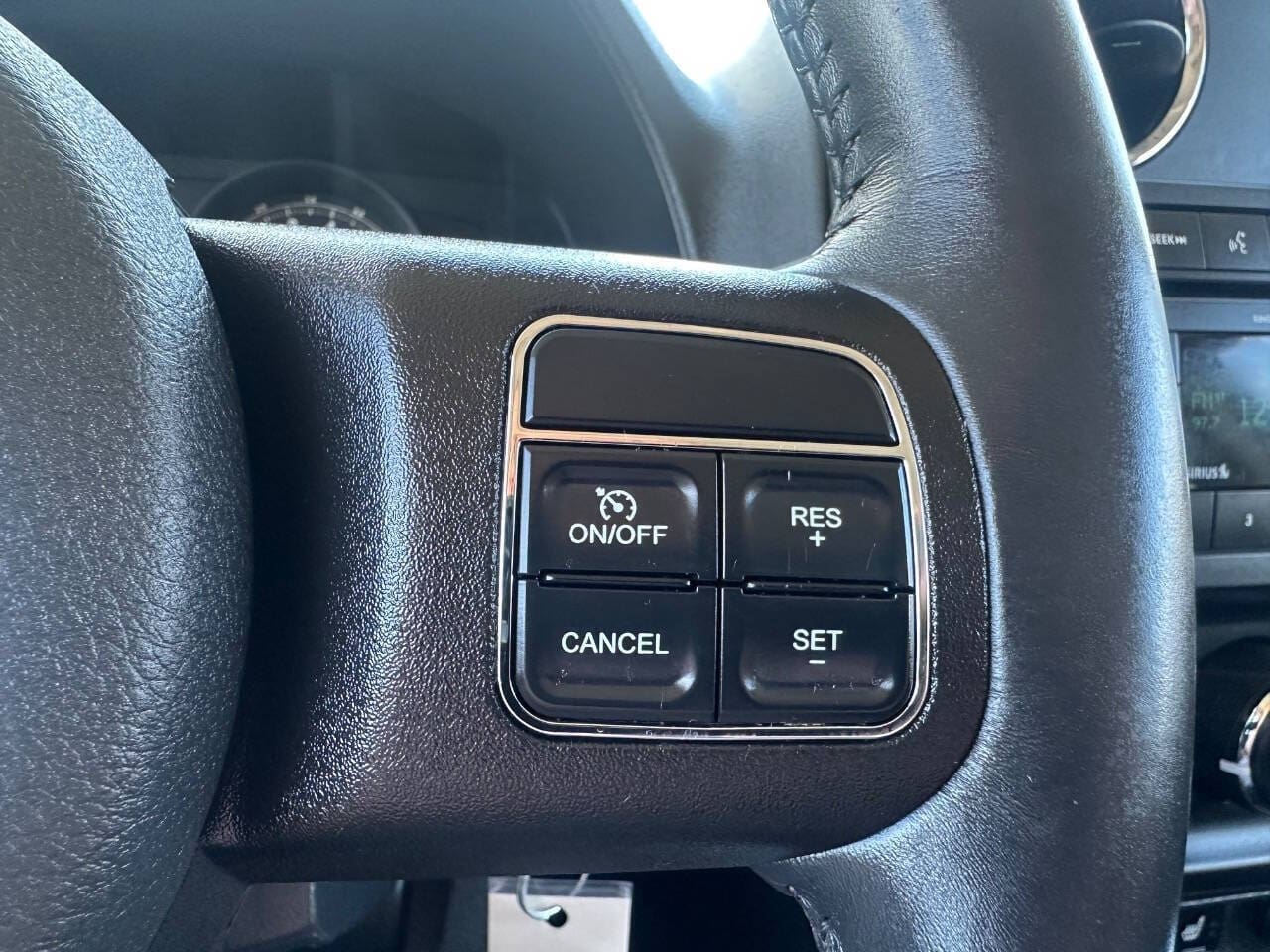 2017 Jeep Patriot - Image 16