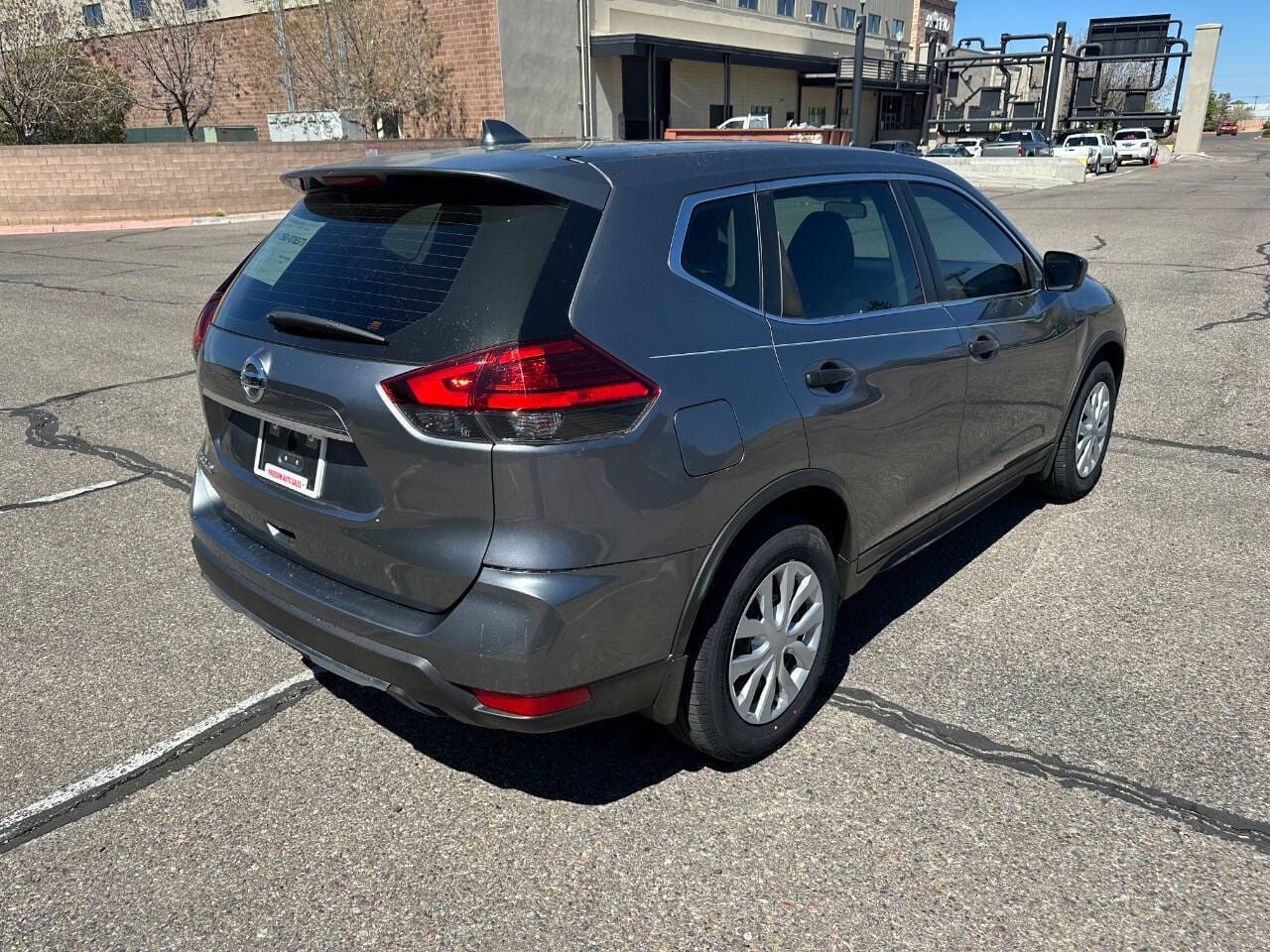 2017 Nissan Rogue - Image 7