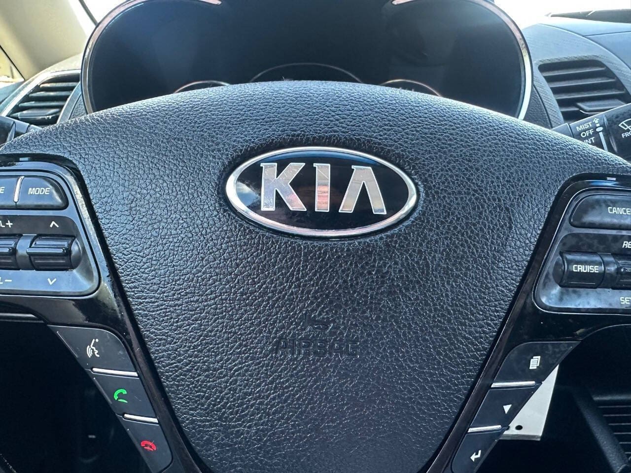2018 Kia Forte - Image 13
