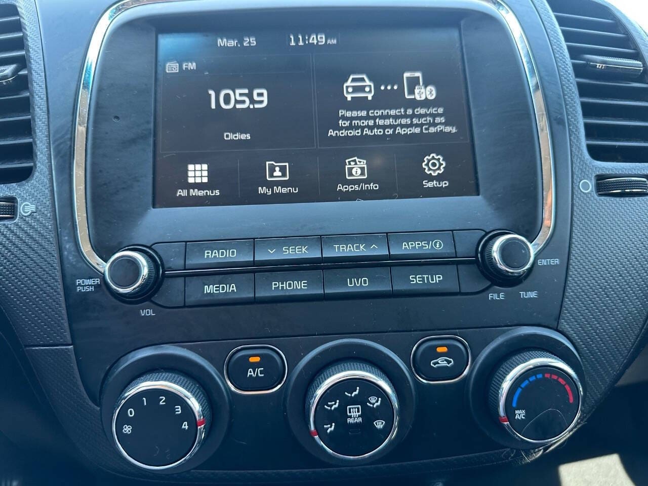 2018 Kia Forte - Image 15