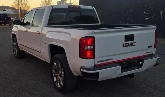 2014 GMC Sierra 1500 Crew Cab - Image 2