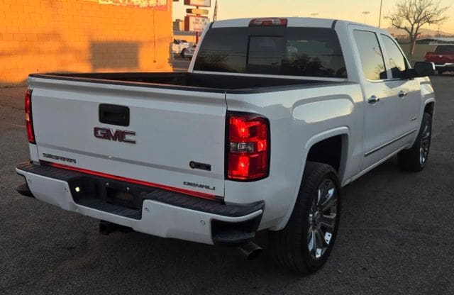 2014 GMC Sierra 1500 Crew Cab - Image 3