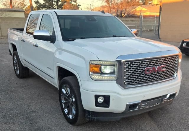 2014 GMC Sierra 1500 Crew Cab - Image 4