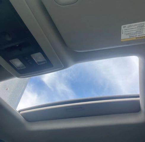 2012 Ram 1500 Quad Cab - Image 9