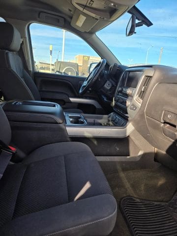 2015 Chevrolet Silverado 1500 Crew Cab - Image 12