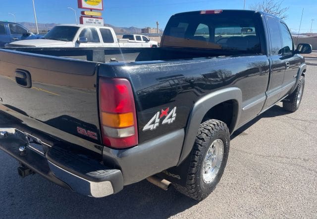 2000 GMC Sierra 2500 HD Extended Cab - Image 4