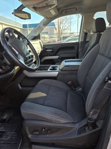 2015 Chevrolet Silverado 1500 Crew Cab - Image 11