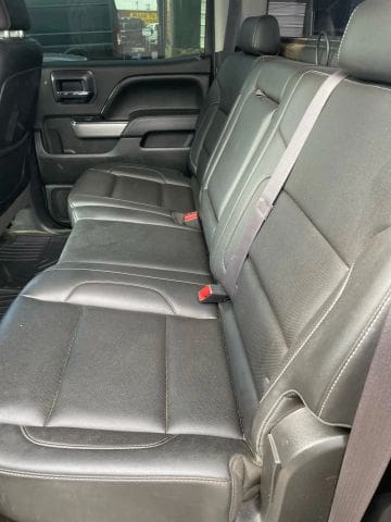 2015 Chevrolet Silverado 1500 Crew Cab - Image 10