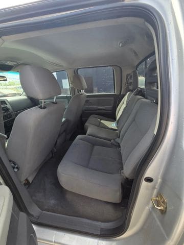 2006 Dodge Dakota Quad Cab - Image 13