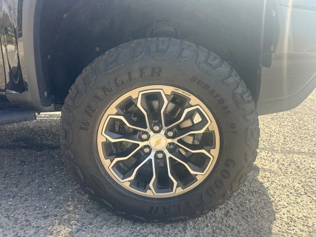 2018 Chevrolet Colorado Crew Cab - Image 5