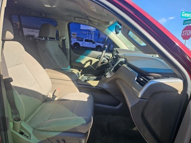 2017 GMC Yukon XL - Image 8