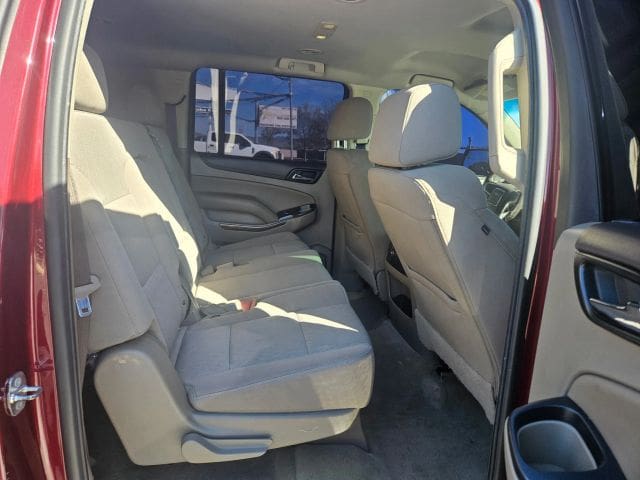 2017 GMC Yukon XL - Image 11