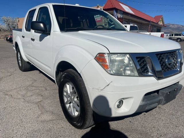 2014 Nissan Frontier Crew Cab - Image 4
