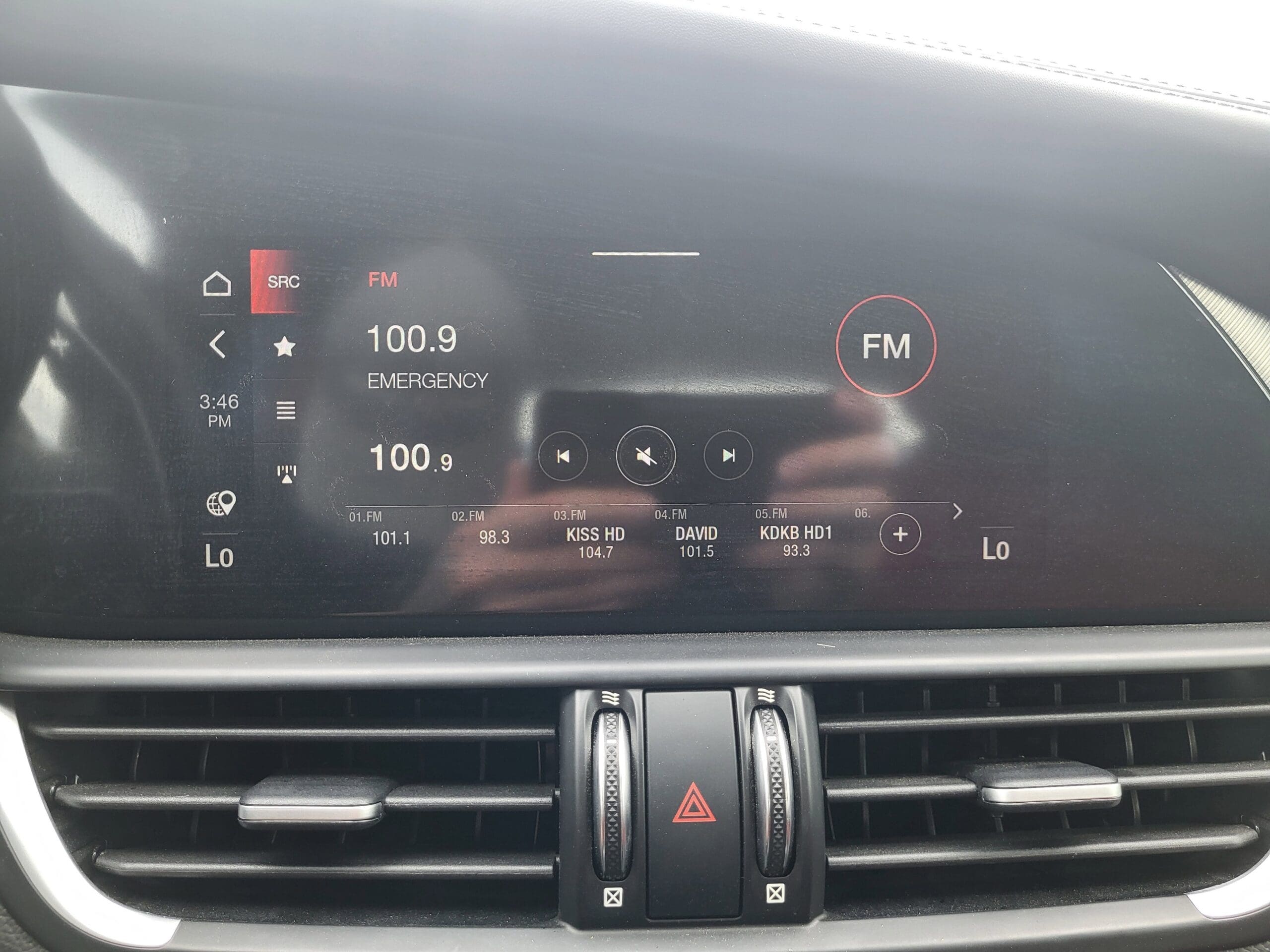 2023 Alfa Romeo Giulia - Image 12