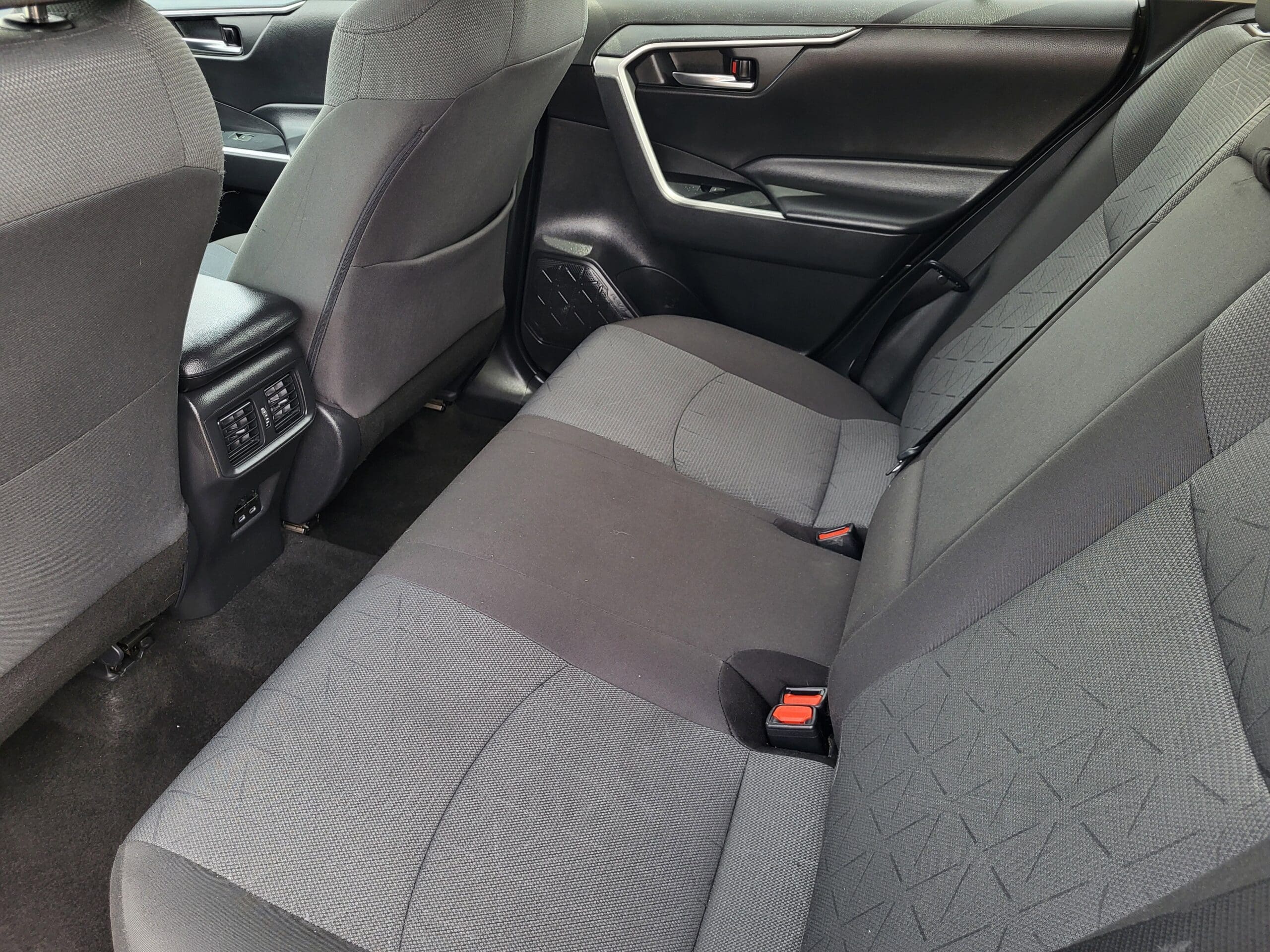 2022 Toyota RAV4 - Image 20