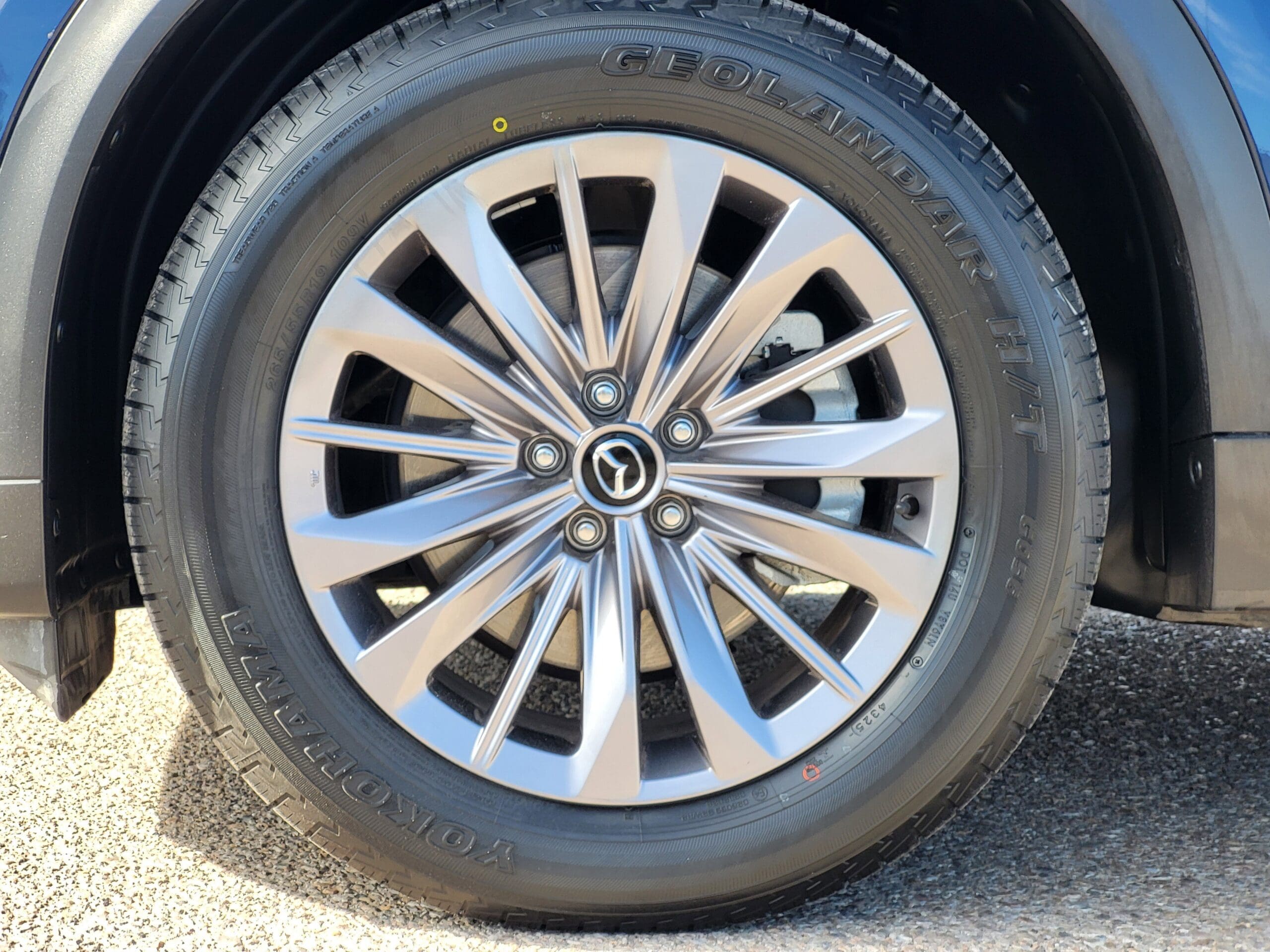 2025 Mazda CX-90 - Image 11