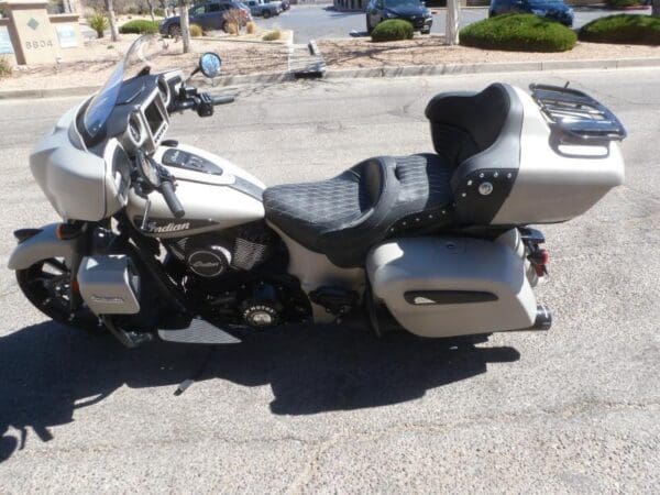 2022 Indian Roadmaster Dark Horse