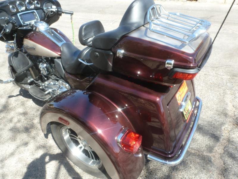 2018 Harley-Davidson FLHTCUTG - Image 8