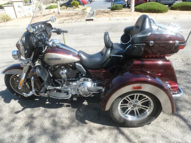 2018 Harley-Davidson FLHTCUTG - Image 9