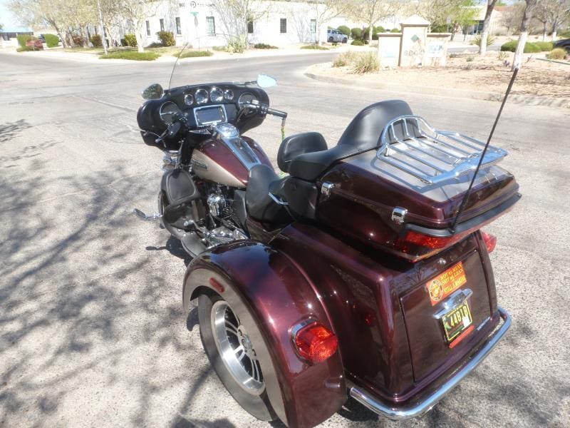 2018 Harley-Davidson FLHTCUTG - Image 13