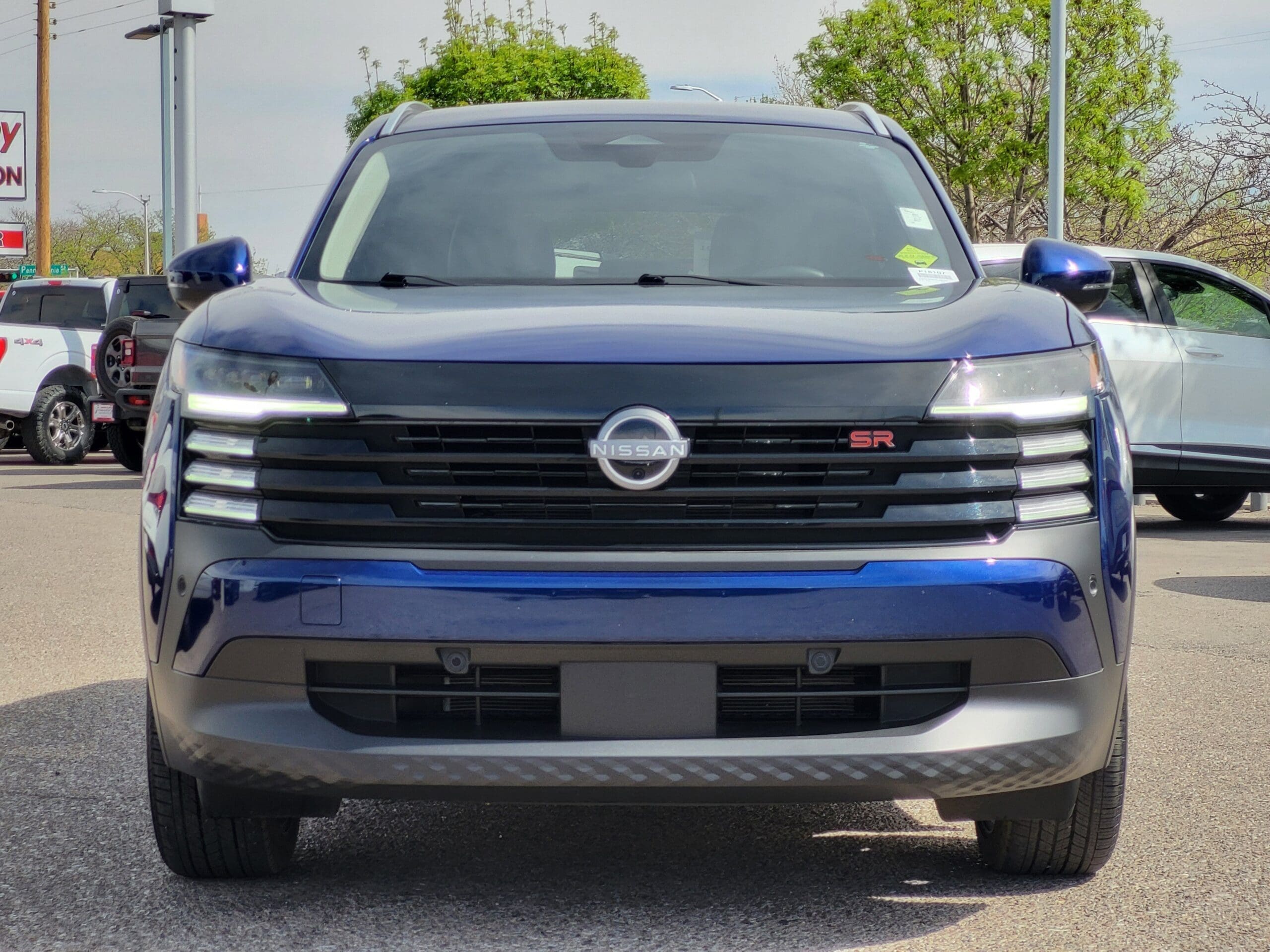 2025 Nissan Kicks - Image 2