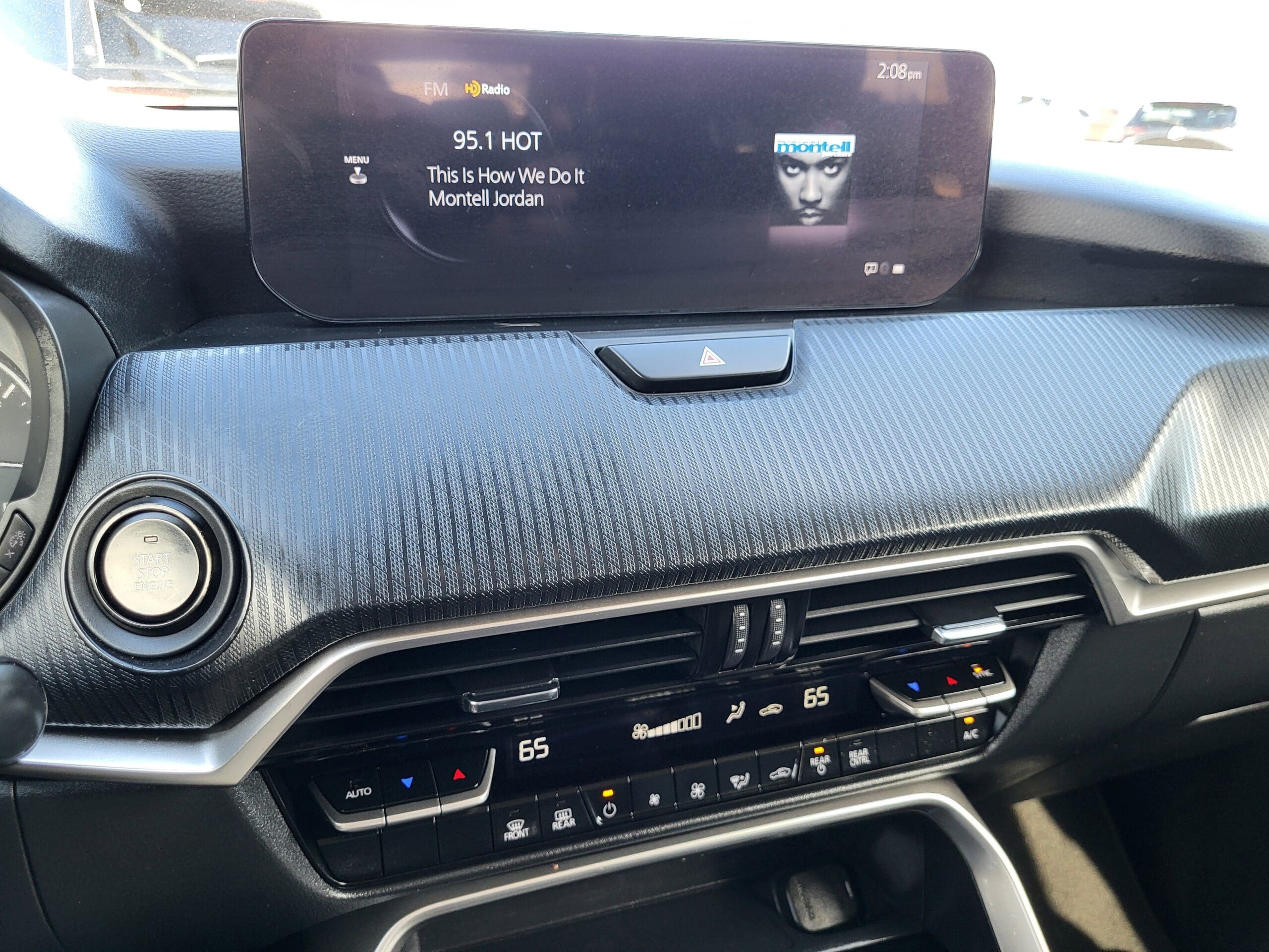 2025 Mazda CX-90 - Image 19