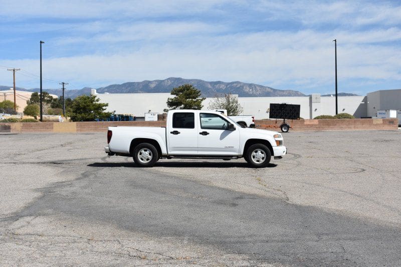 2004 Chevrolet Colorado - Image 3