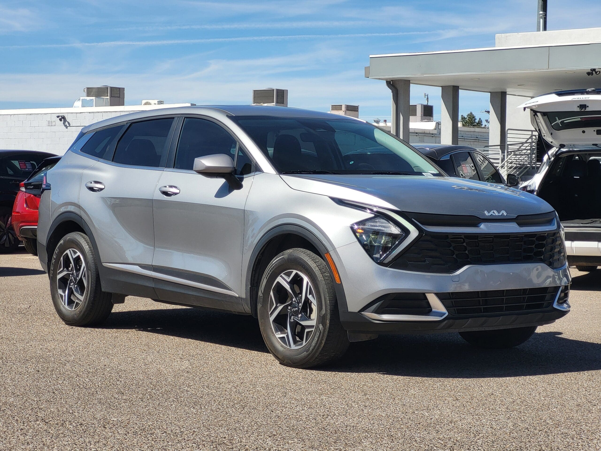 2023 Kia Sportage - Image 3