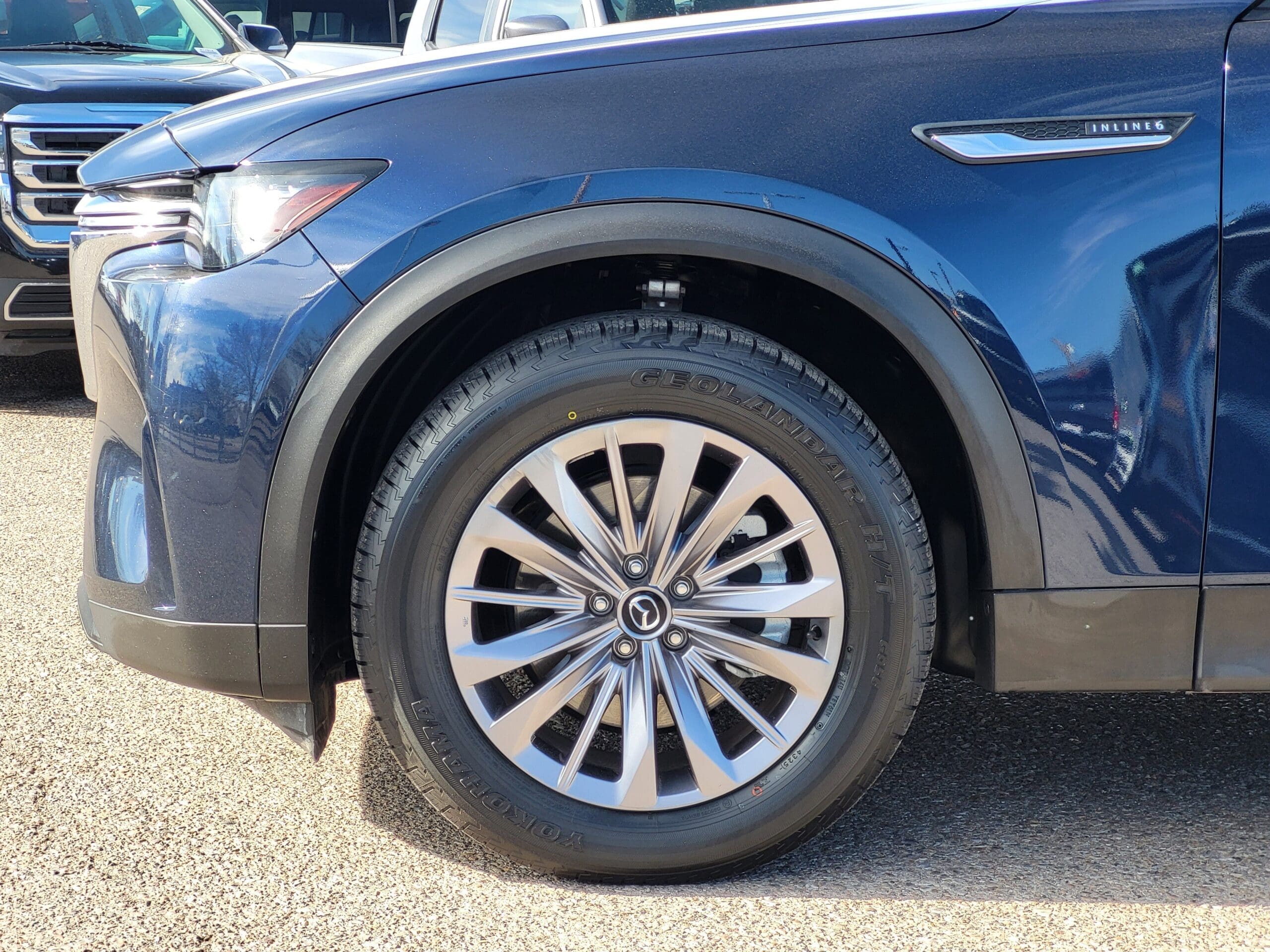 2025 Mazda CX-90 - Image 10