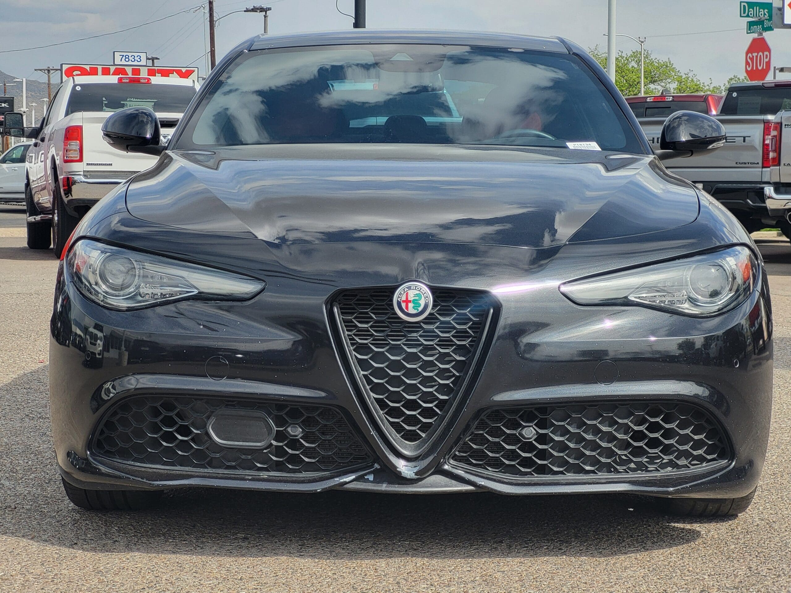 2023 Alfa Romeo Giulia - Image 2