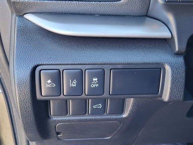 2024 Mitsubishi Eclipse Cross - Image 30