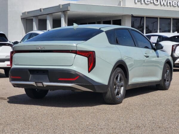 2025 Kia K4